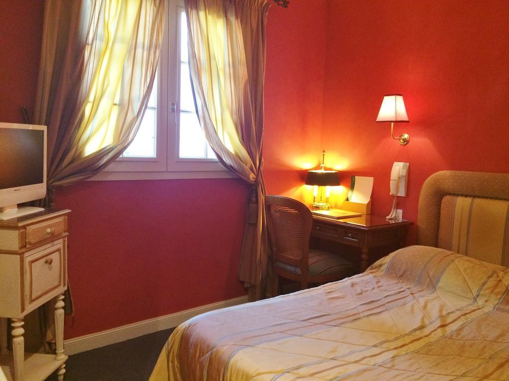 Demeure De Flore Lacabarède Habitación foto
